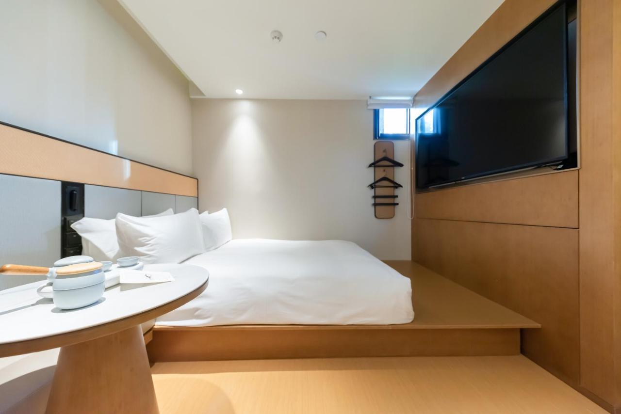 Ji 3* Shanghai